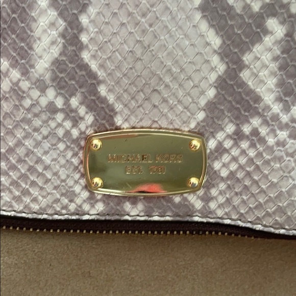 Michael Kors Python Dark Sand Suede Shoulder - Picture 2 of 9